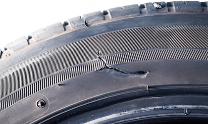 Hư hại hông lốp, thành lốp: Bạn nên làm gì?